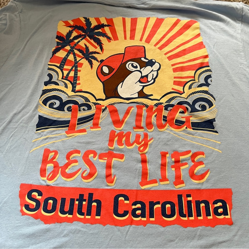 NWOT “Living My Best Life” South Carolina Buc-ees shirt